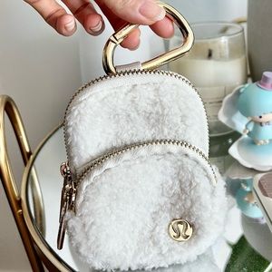 Lululemon Nano Clip-On Backpack *Fleece in Light Ivory